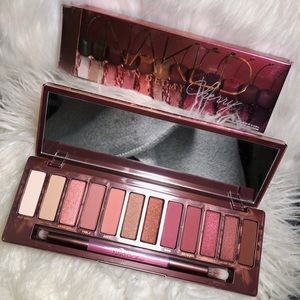 New!Urban Decay Naked Cherry